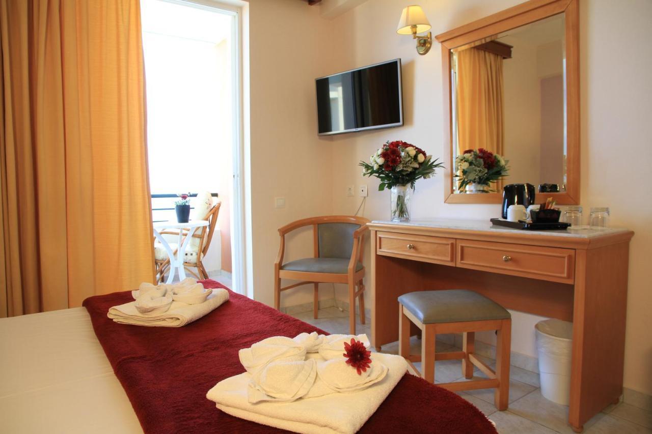 Dedalos Beach Hotel Sfáka Extérieur photo