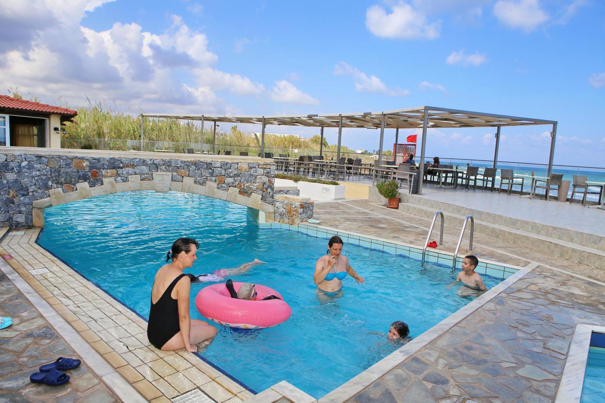Dedalos Beach Hotel Sfáka Extérieur photo