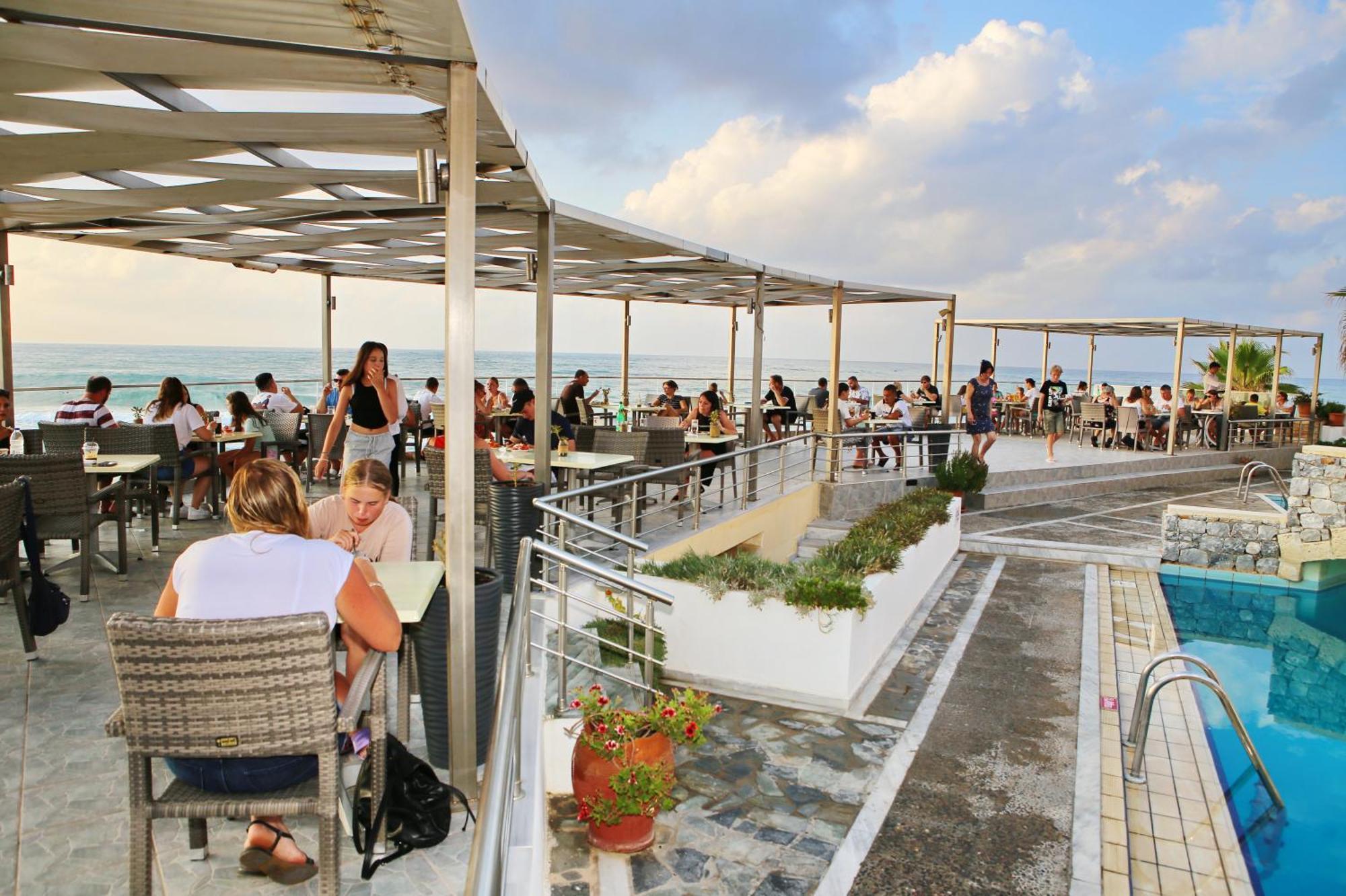 Dedalos Beach Hotel Sfáka Extérieur photo